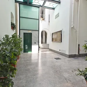 Palazzo Gallo , Palermo Italia